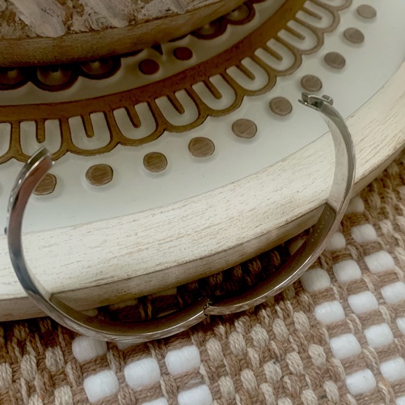 Coach Silver Bangle Hinged Clasp Kissing C Silver - Picture 7 of 10